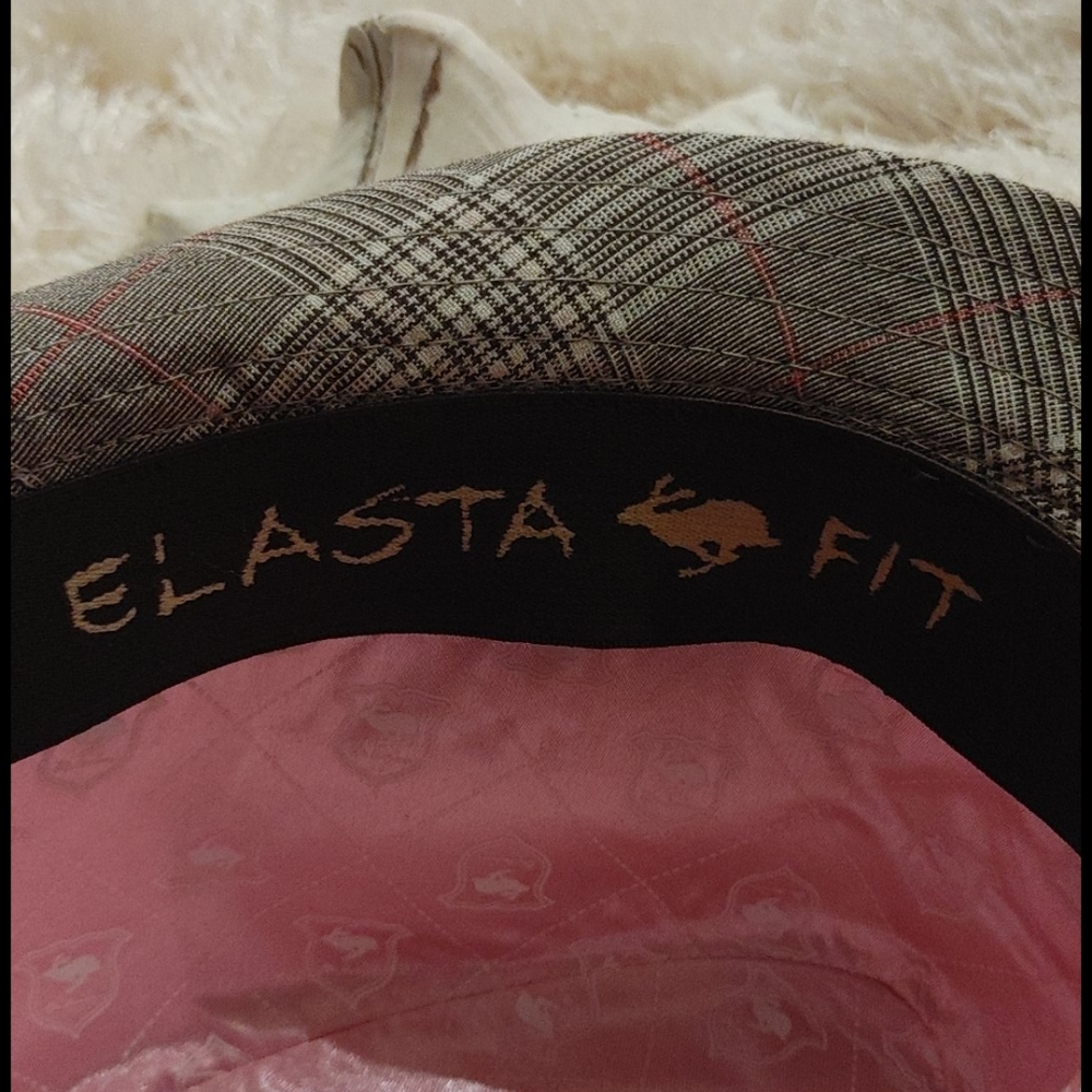 Hat - Picture 3 of 6
